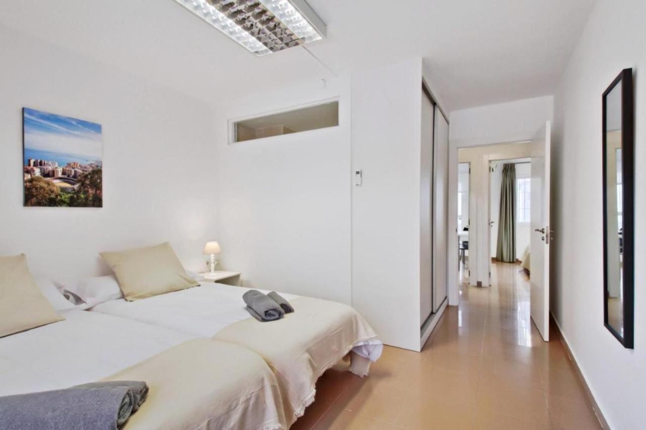 Apartmán Amplio Piso Con Terraza Màlaga Exteriér fotografie