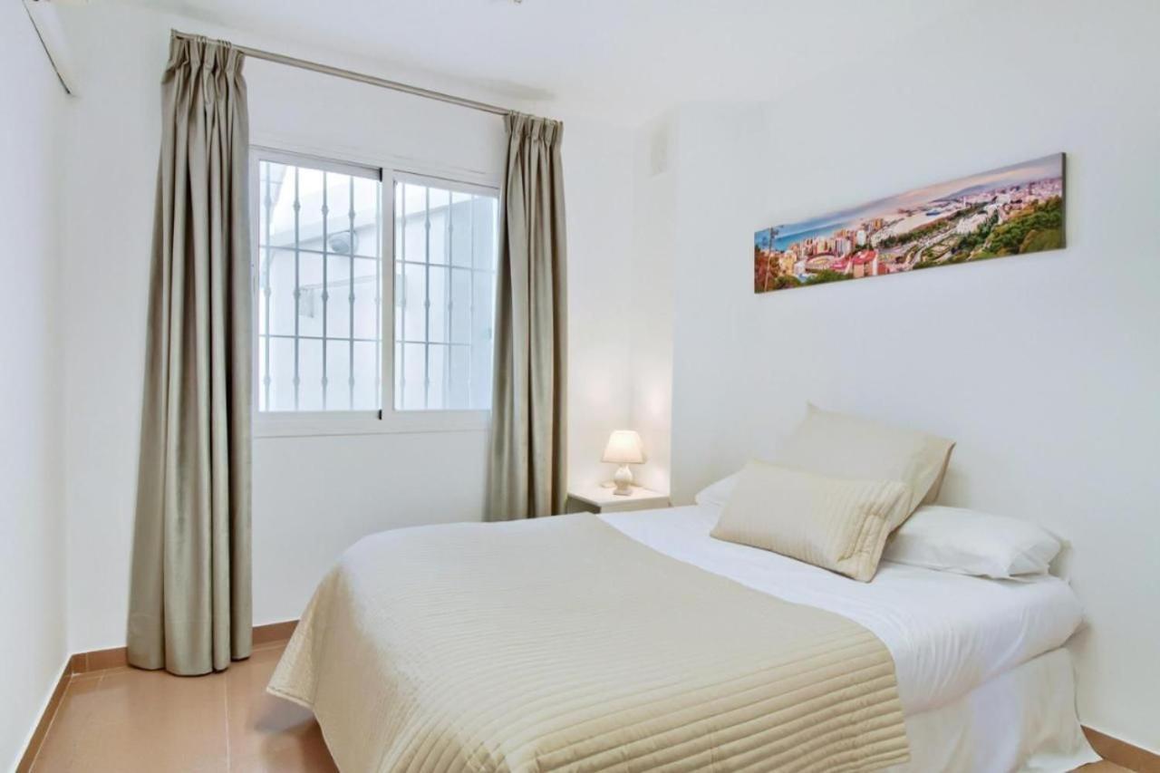 Apartmán Amplio Piso Con Terraza Màlaga Exteriér fotografie